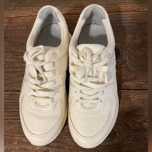 Everlane The Trainer Leather Lace Up Sneaker-cream. Size 7